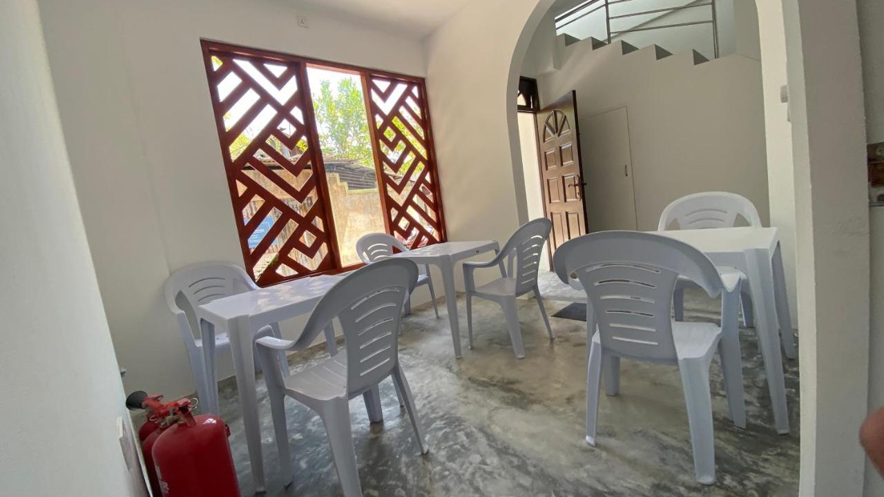 Raalhu Dhangethi Bed & Breakfast Exterior photo